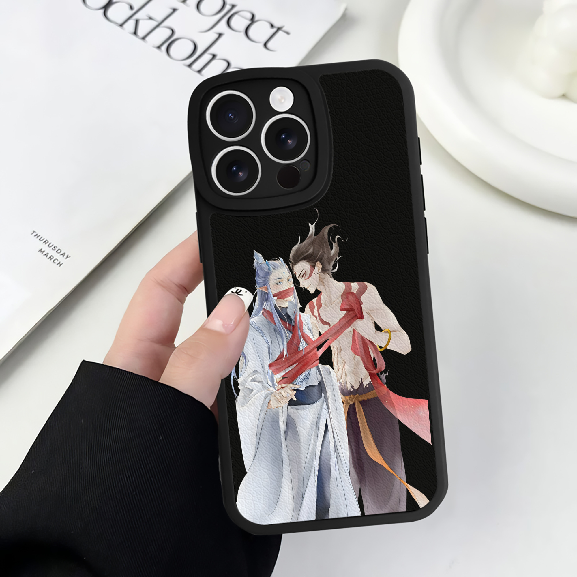 （画像用） Ne Zha 2 ナタ 魔童の大暴れ 【iPhone 16シリーズ対応】シリコンスマホケース（レザー調） 材質：シリコン